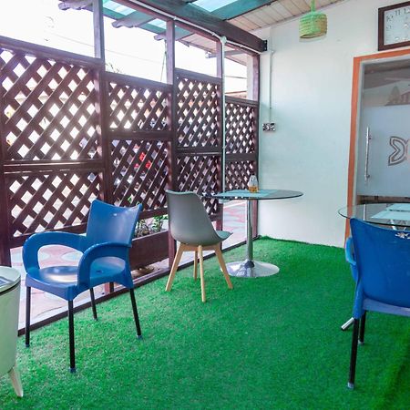 Prestige Guesthouse ,Ksi Кумаси Экстерьер фото